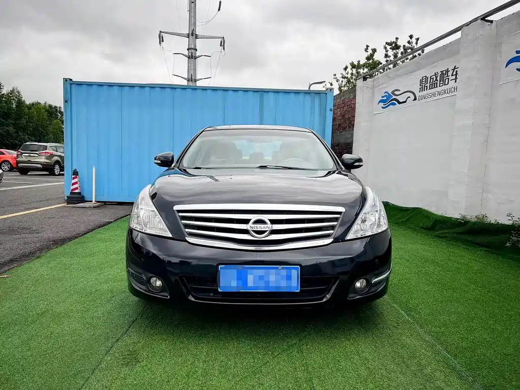 NISSAN TEANA 2009