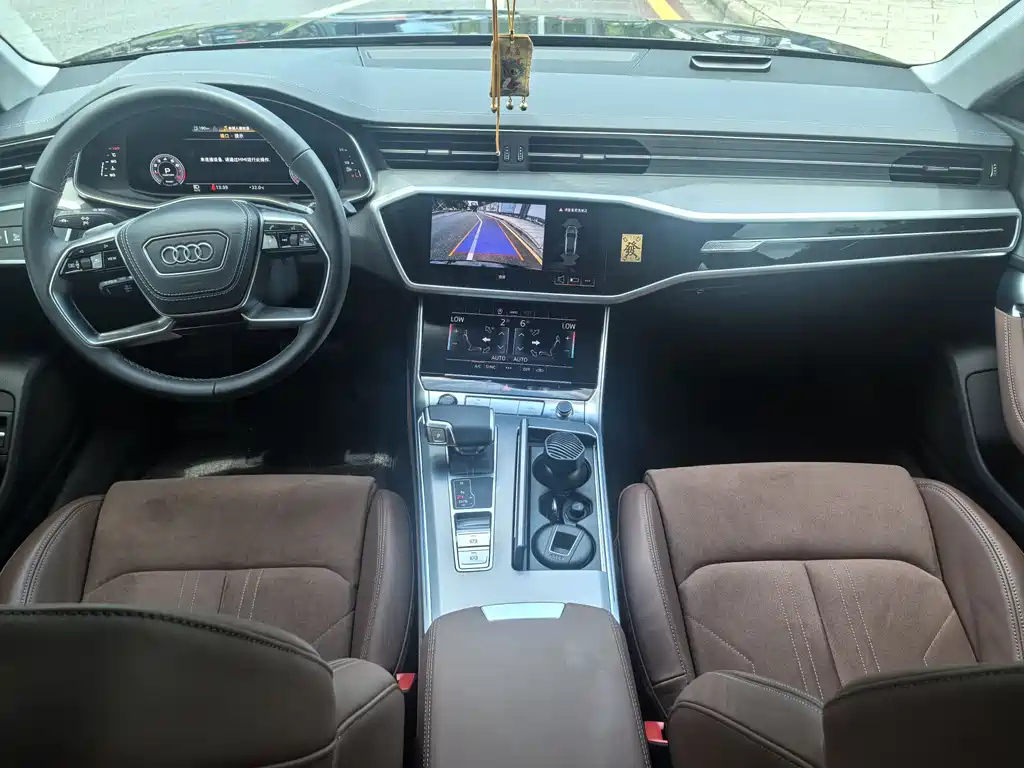 AUDI A7L 2024