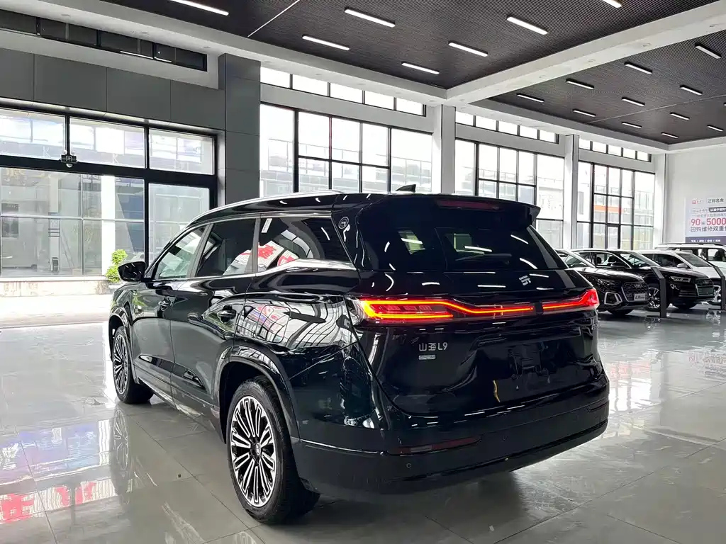JETOUR SHANHAI L9 2025