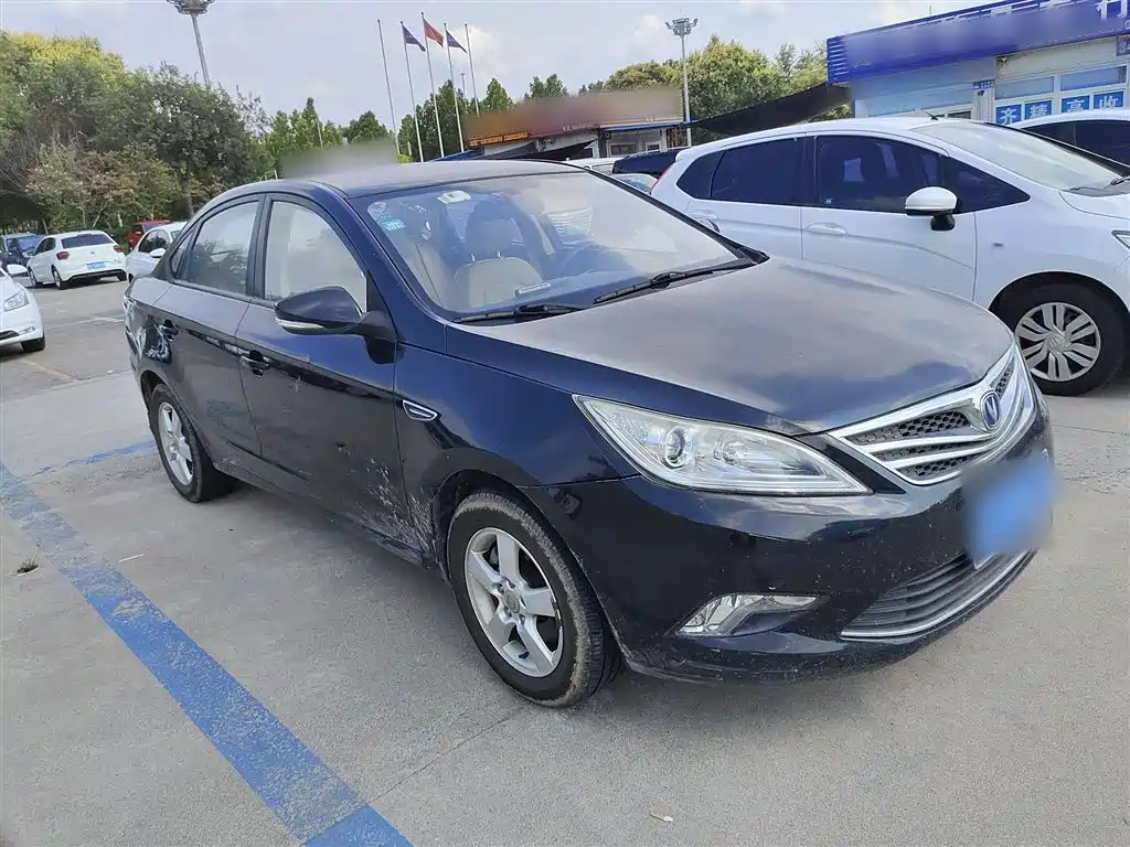 CHANGAN EADO 2014