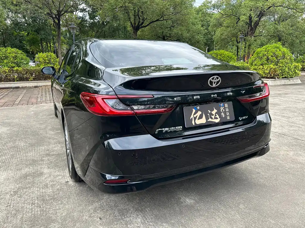 TOYOTA CAMRY 2024