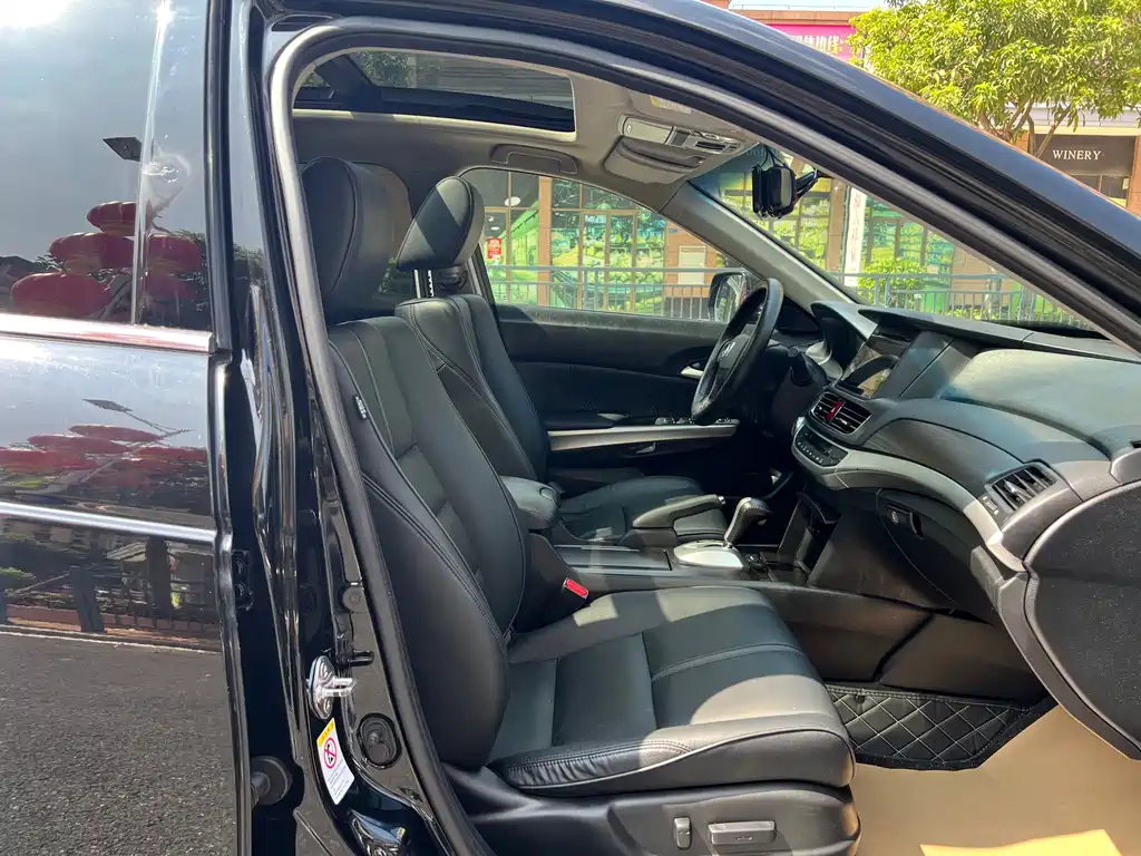 HONDA CROSSTOUR 2016