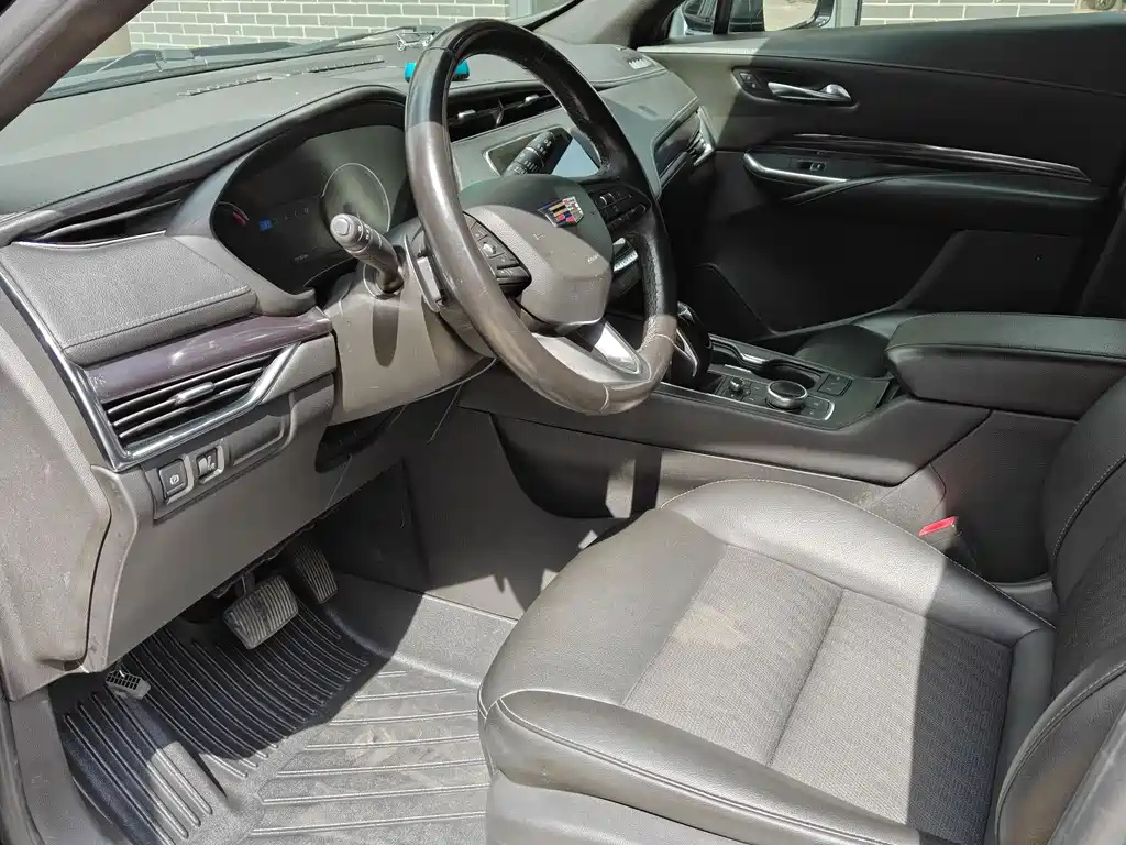 CADILLAC XT4 2018