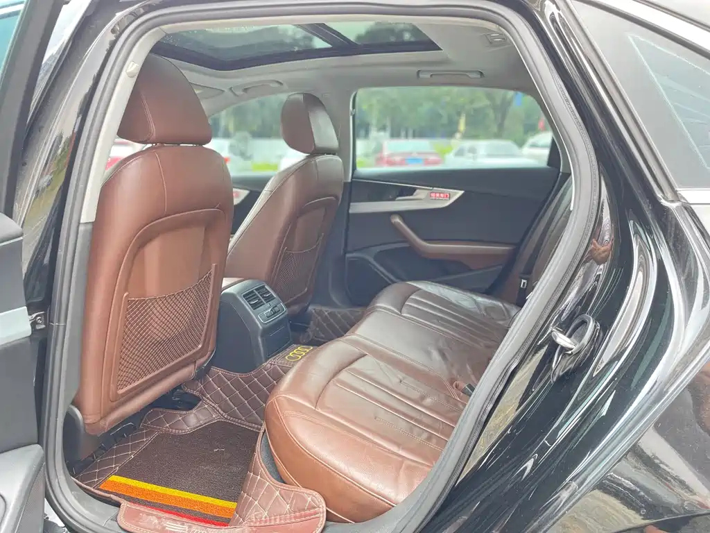 AUDI A4L 2019