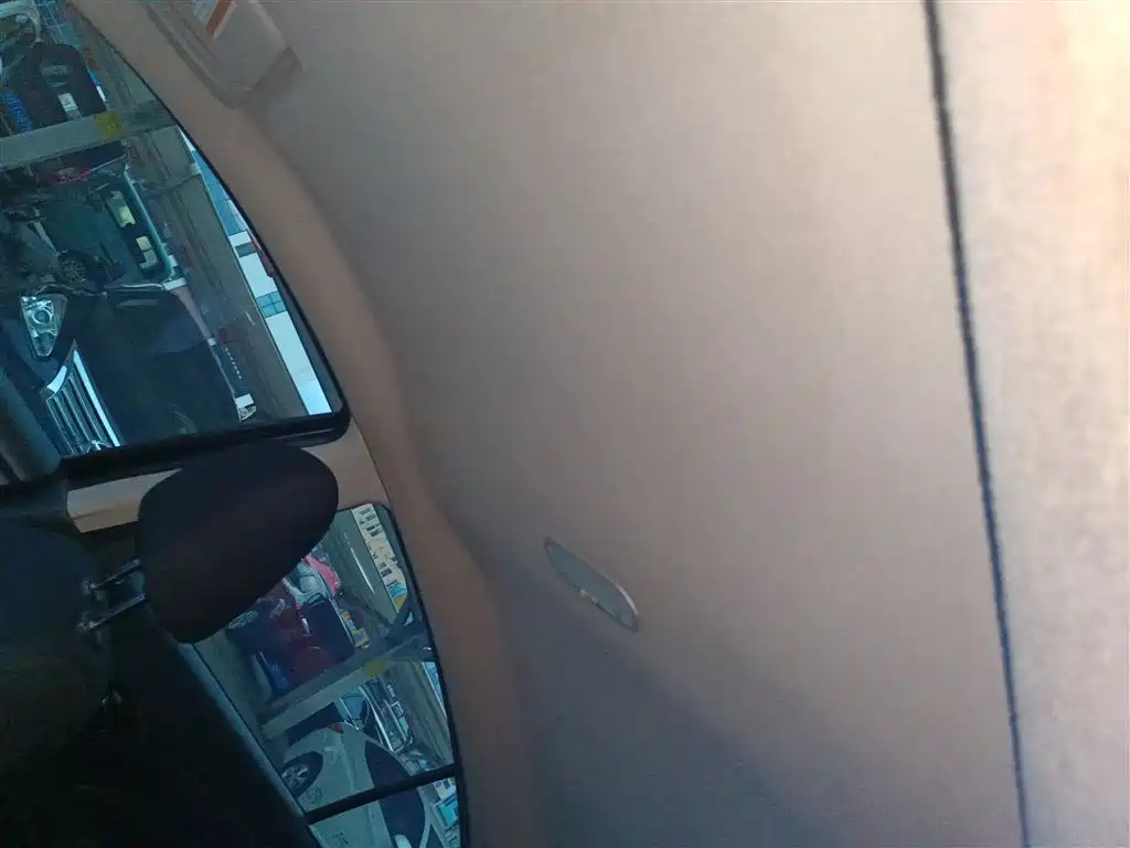 NISSAN SUNNY 2015
