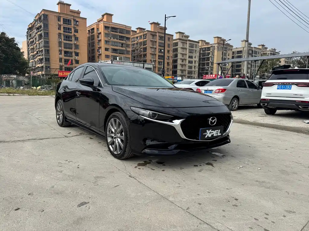 MAZDA 3 AXELA 2022