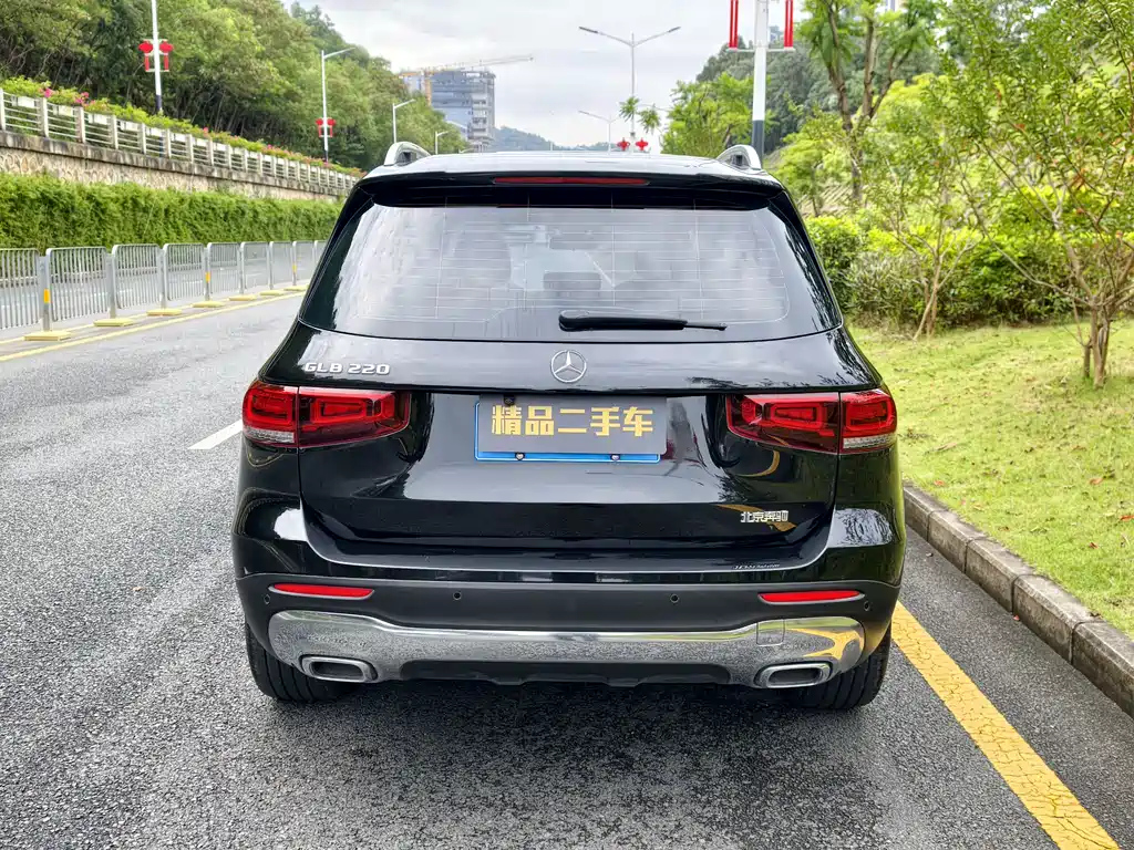 MERCEDES BENZ GLB 2022