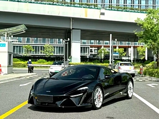 Заказать MCLAREN ARTURA