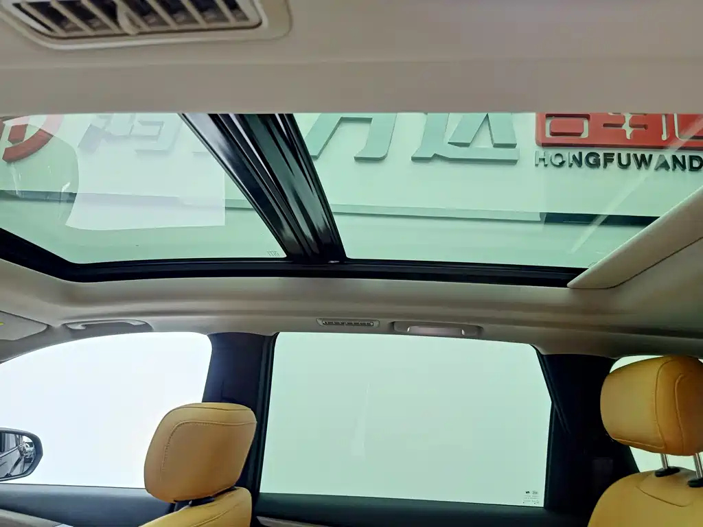 SAIC MAXUS G50 PLUG IN HYBRID 2025