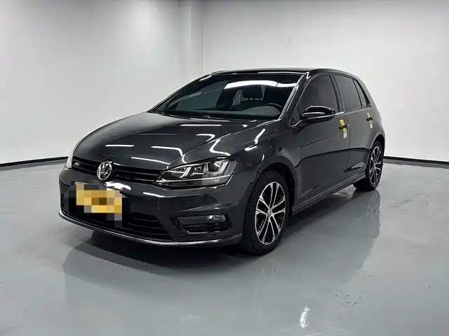 VOLKSWAGEN GOLF 2016