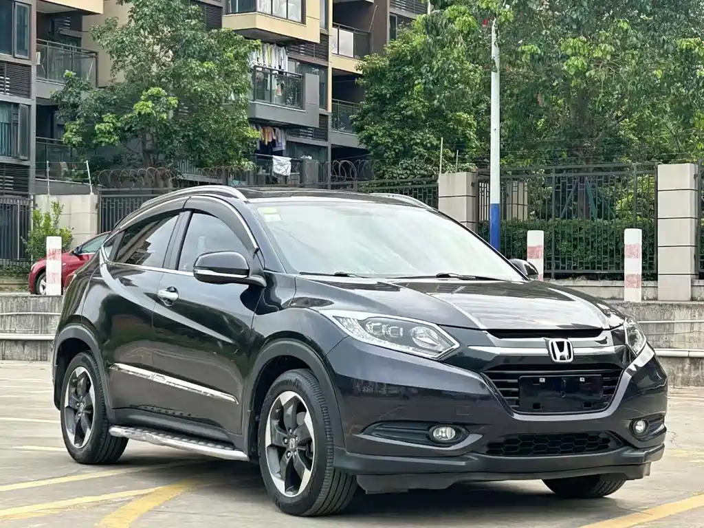 HONDA VEZEL 2015