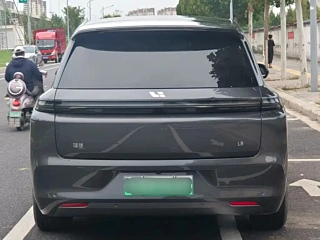 LI AUTO L8  2024 YEAR PRO 2024