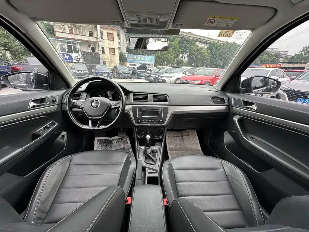 VOLKSWAGEN LAVIDA 2018