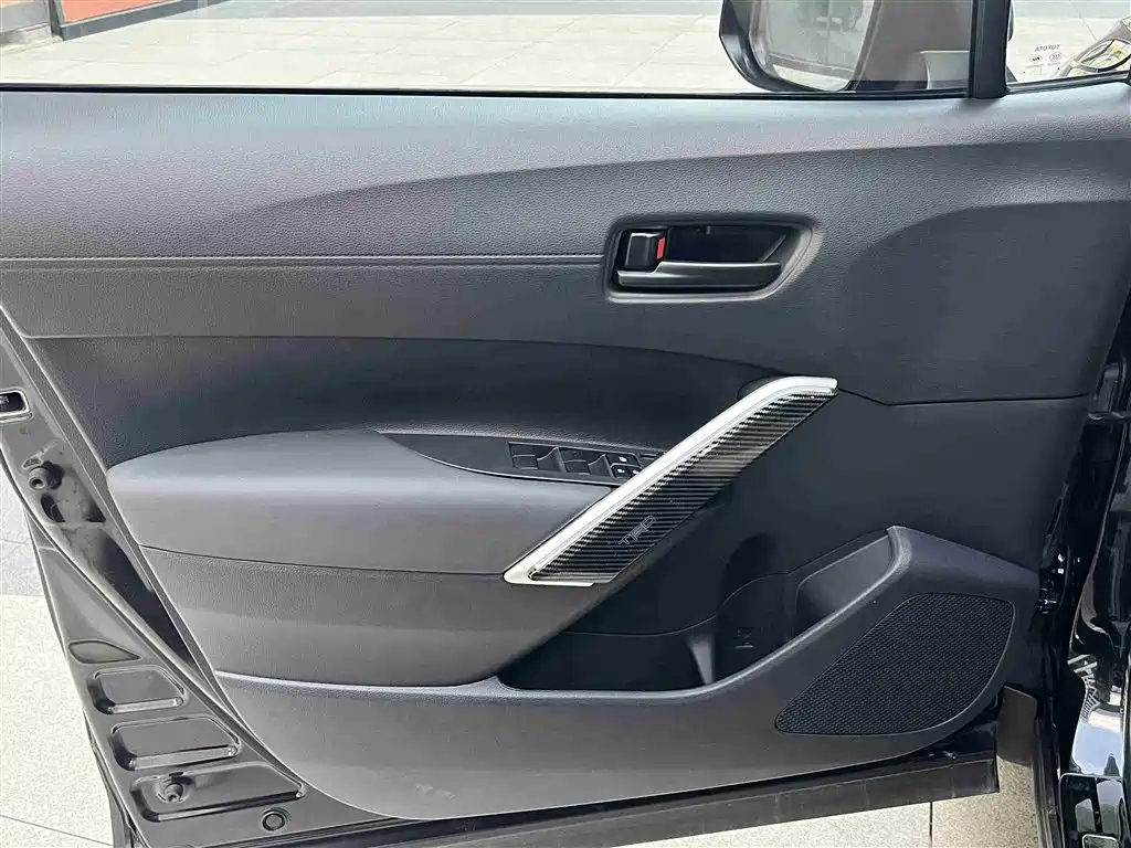 TOYOTA FRONTLANDER 2024