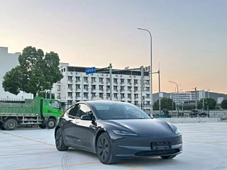 Заказать TESLA MODEL 3