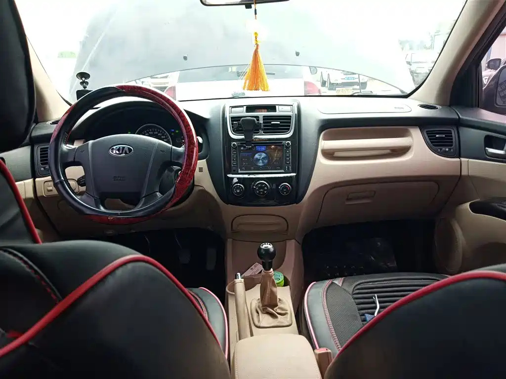 KIA SPORTAGE 2013