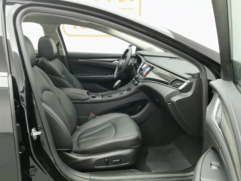 BUICK LACROSSE 2022