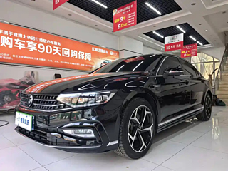 VOLKSWAGEN MAGOTAN 2022