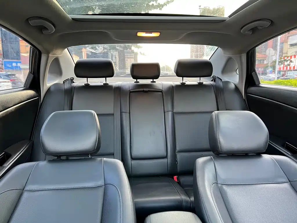 HYUNDAI MISTRA 2017
