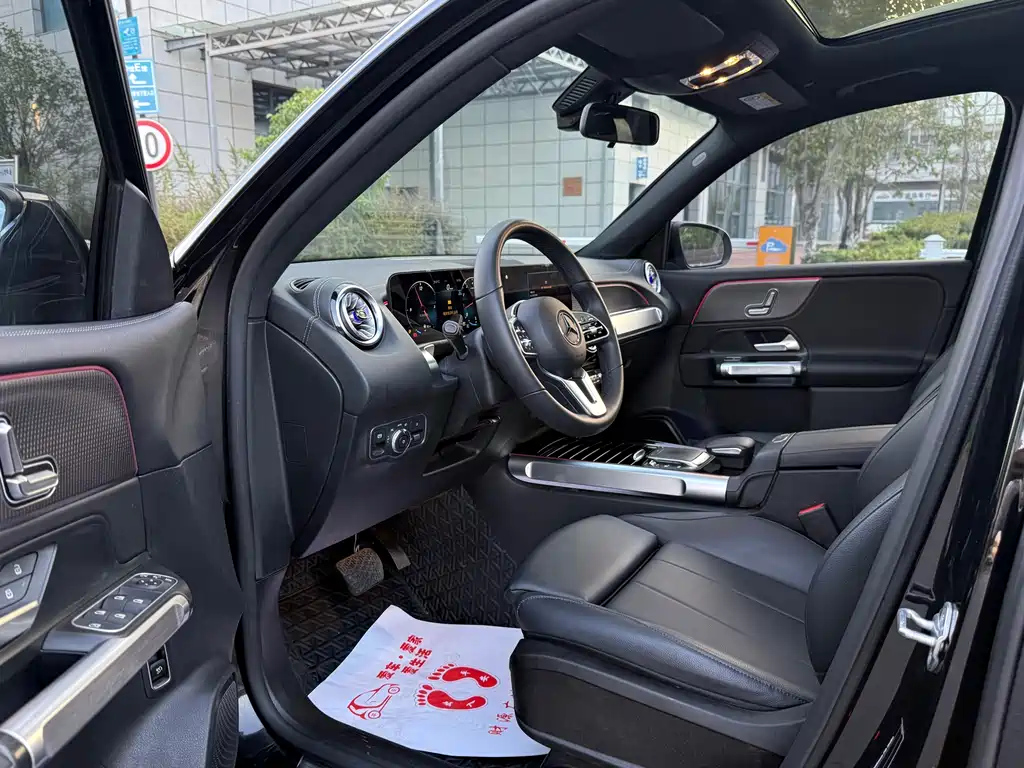 MERCEDES BENZ GLB 2022