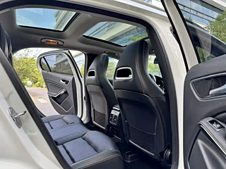 MERCEDES BENZ GLA  2018 YEAR GLA 200 FASHION 2018