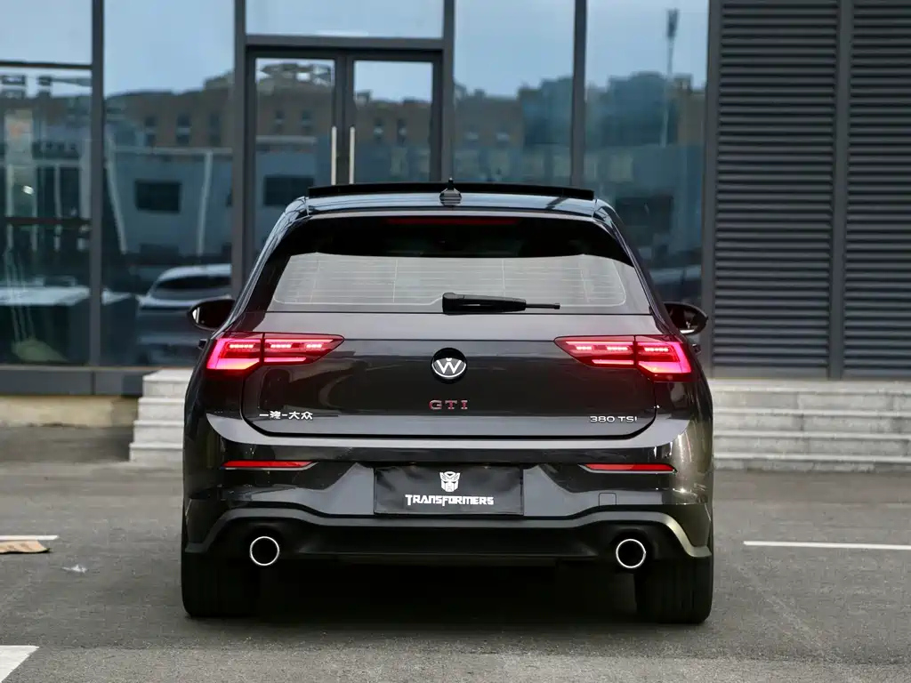 VOLKSWAGEN GOLF GTI 2022
