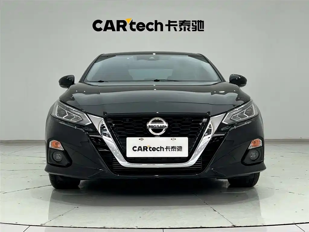 NISSAN TEANA 2022