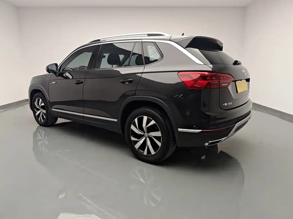 VOLKSWAGEN TAYRON 2023