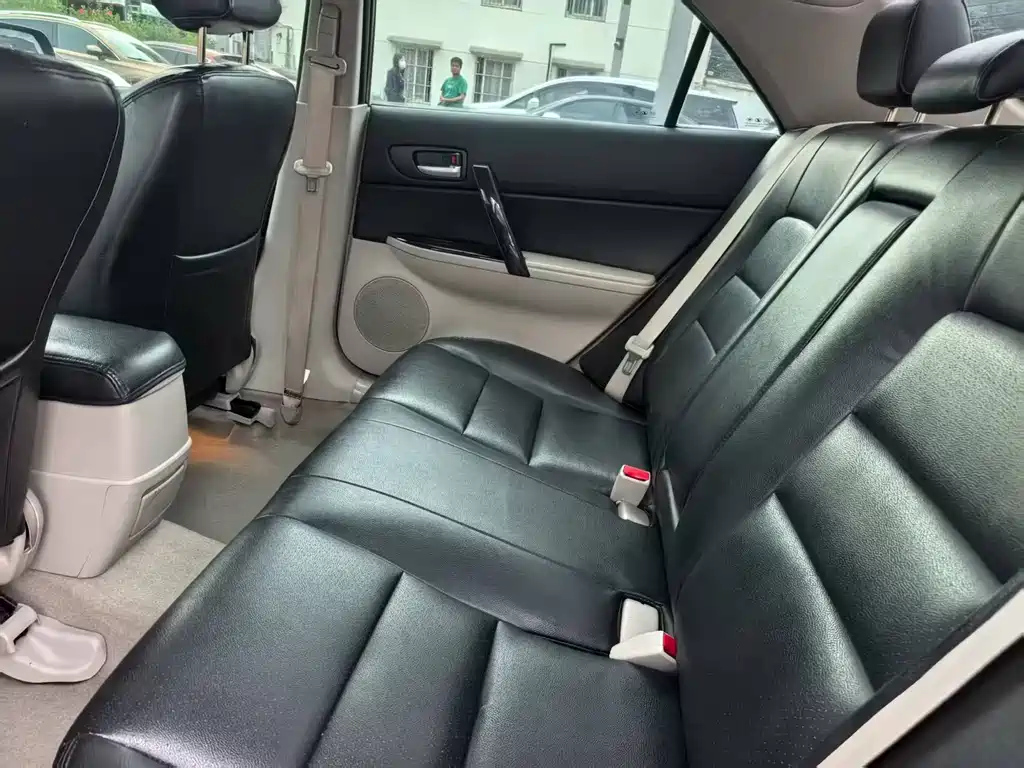 MAZDA 6 2011