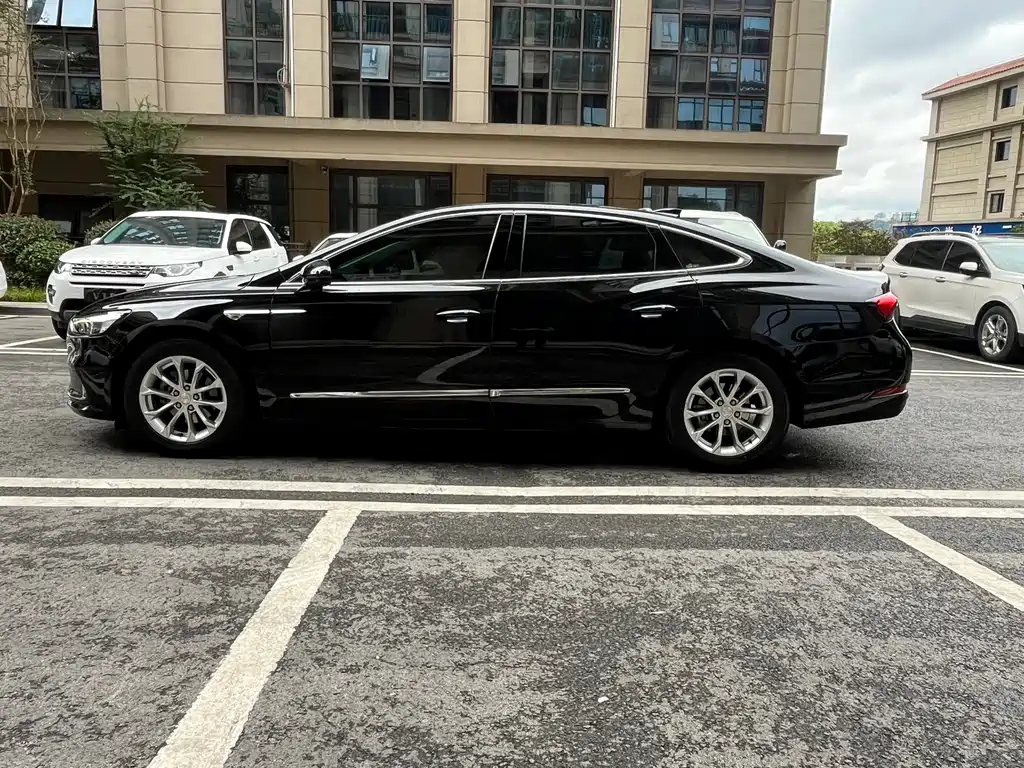 BUICK LACROSSE 2021