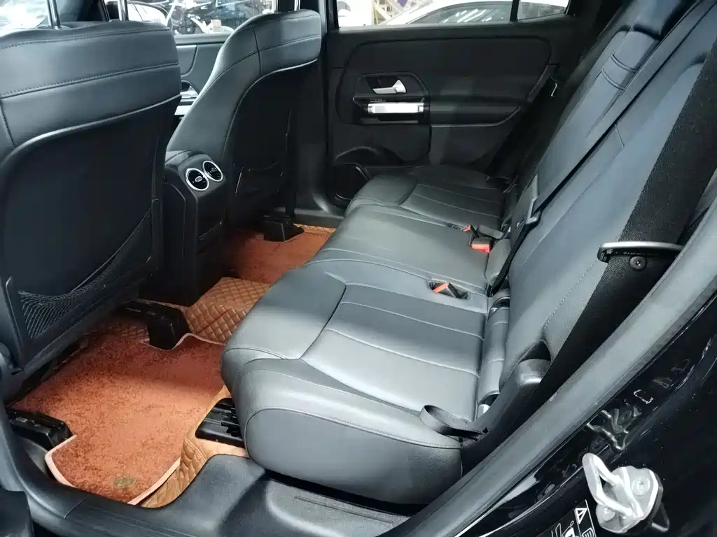 MERCEDES BENZ GLB 2020
