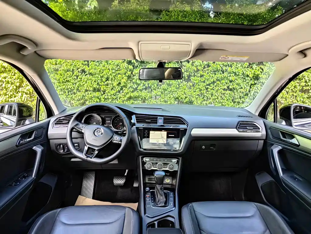 VOLKSWAGEN TIGUAN L 2020