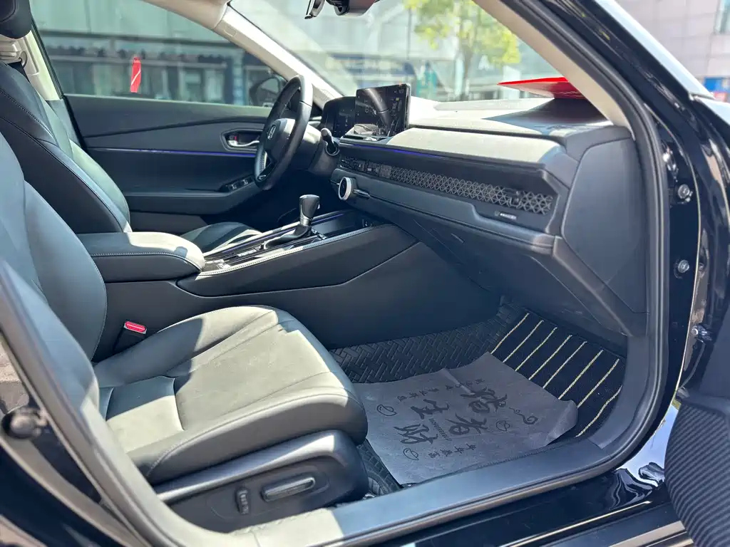 HONDA ACCORD 2025