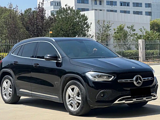 MERCEDES BENZ GLA 2020