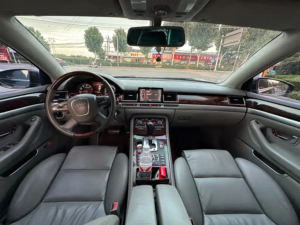 AUDI A8 2008