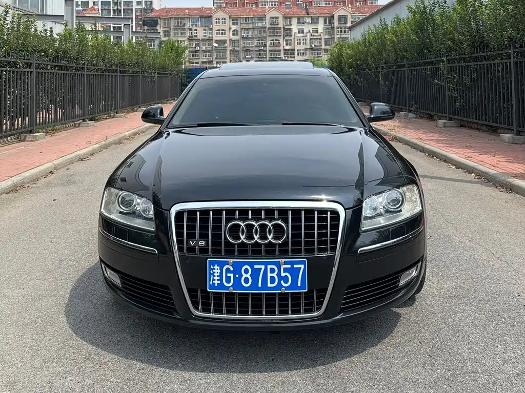AUDI A8 2010