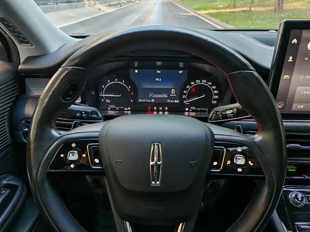 LINCOLN ADVENTURER 2021