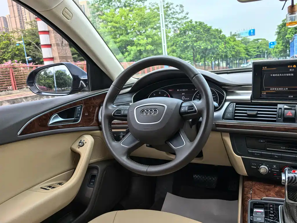 AUDI A6L 2015