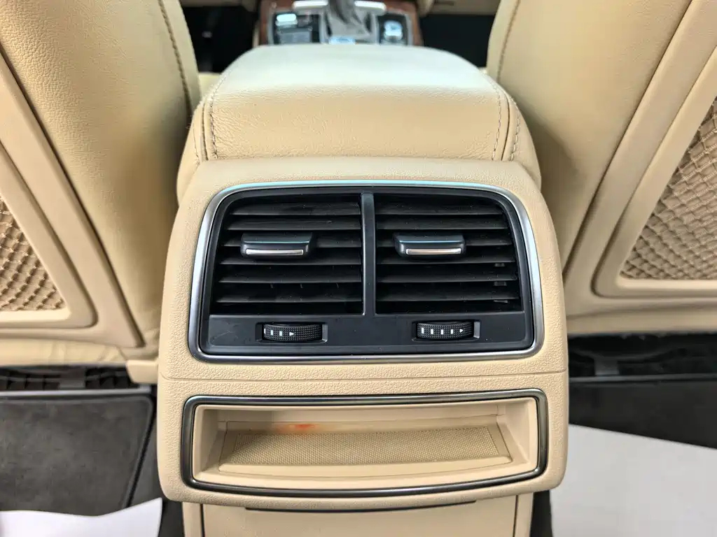 AUDI A6L 2015