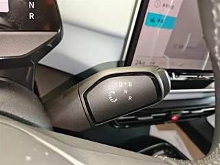 VOLKSWAGEN ID.4 X  2025 YEAR  YEAR  SMART EDITION 2025