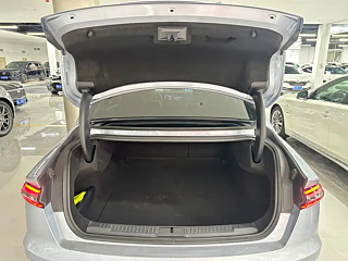 LINCOLN Z  2022 YEAR I  EDITION 2022