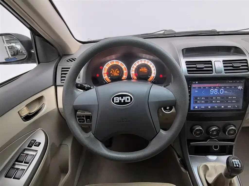 BYD L3 2014