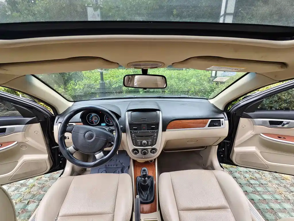 BUICK EXCELLE 2011