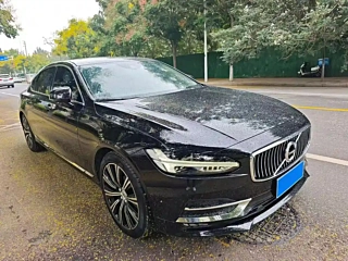 VOLVO S90 2017
