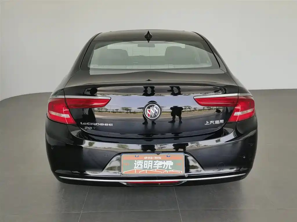 BUICK LACROSSE 2018