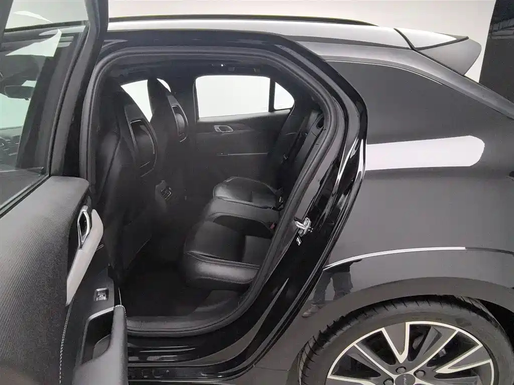 LYNK&CO 02 HATCHBACK 2022