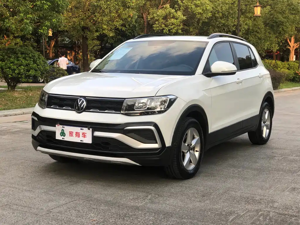 VOLKSWAGEN T-CROSS 2023