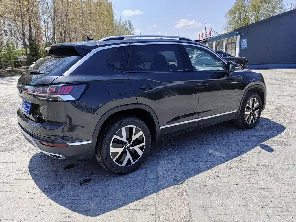 VOLKSWAGEN TAYRON 2022