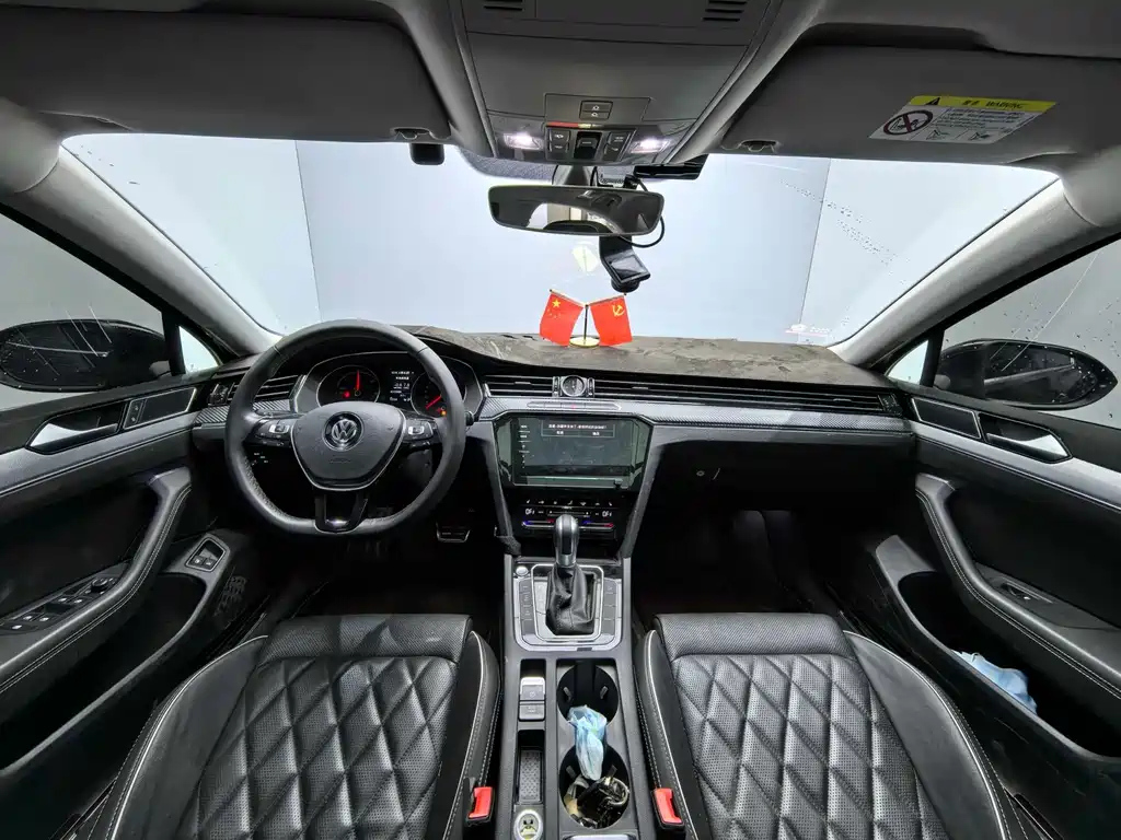 VOLKSWAGEN MAGOTAN GTE PLUG IN HYBRID 2021