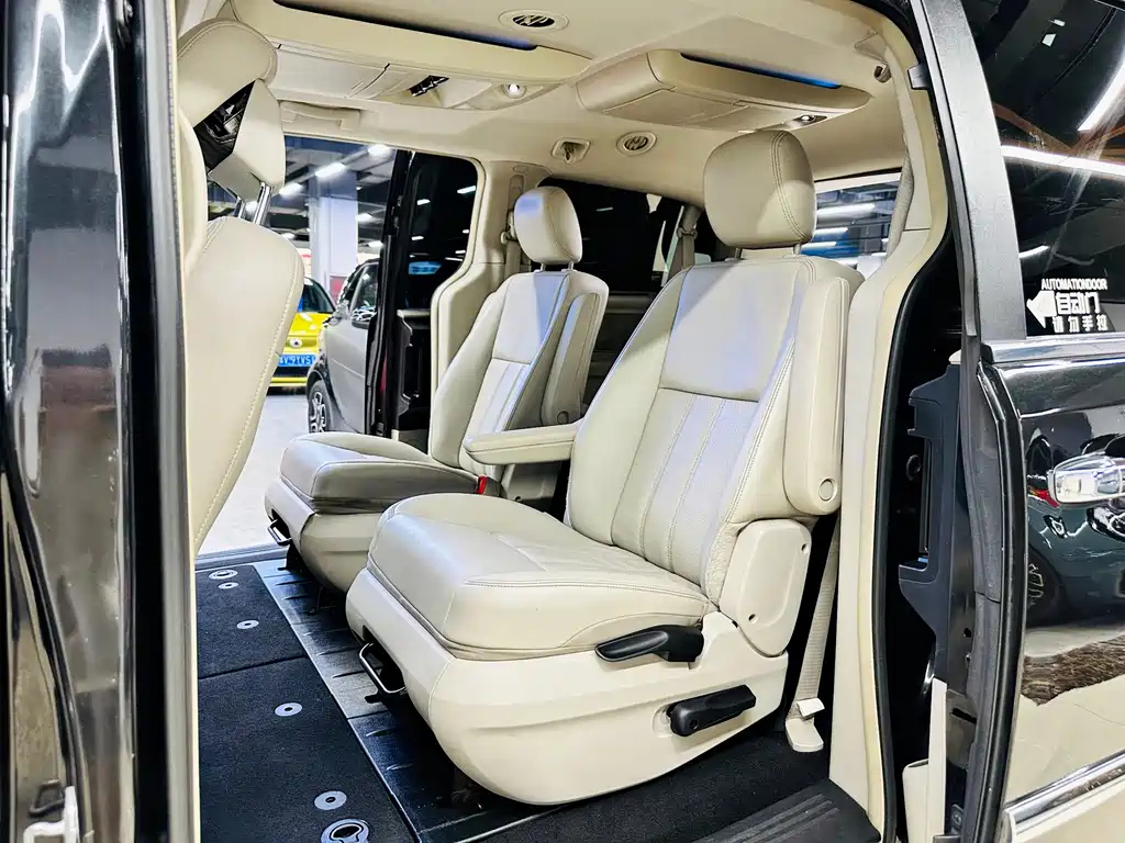 CHRYSLER BIG 捷龙 IMPORT 2014